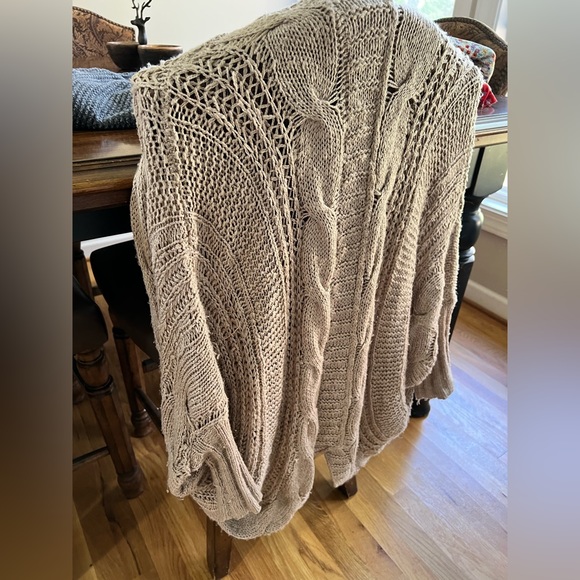 Sweater Bundle - Picture 8 of 8